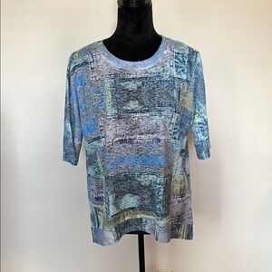 Abstract Blue and Gray Women's Top Medium NWOT Clotheshead